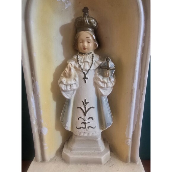 Infant Jesus of Prague Chalkware Holy Water Font Shrine CS Co. 1950 9.5" High - Picture 2 of 6